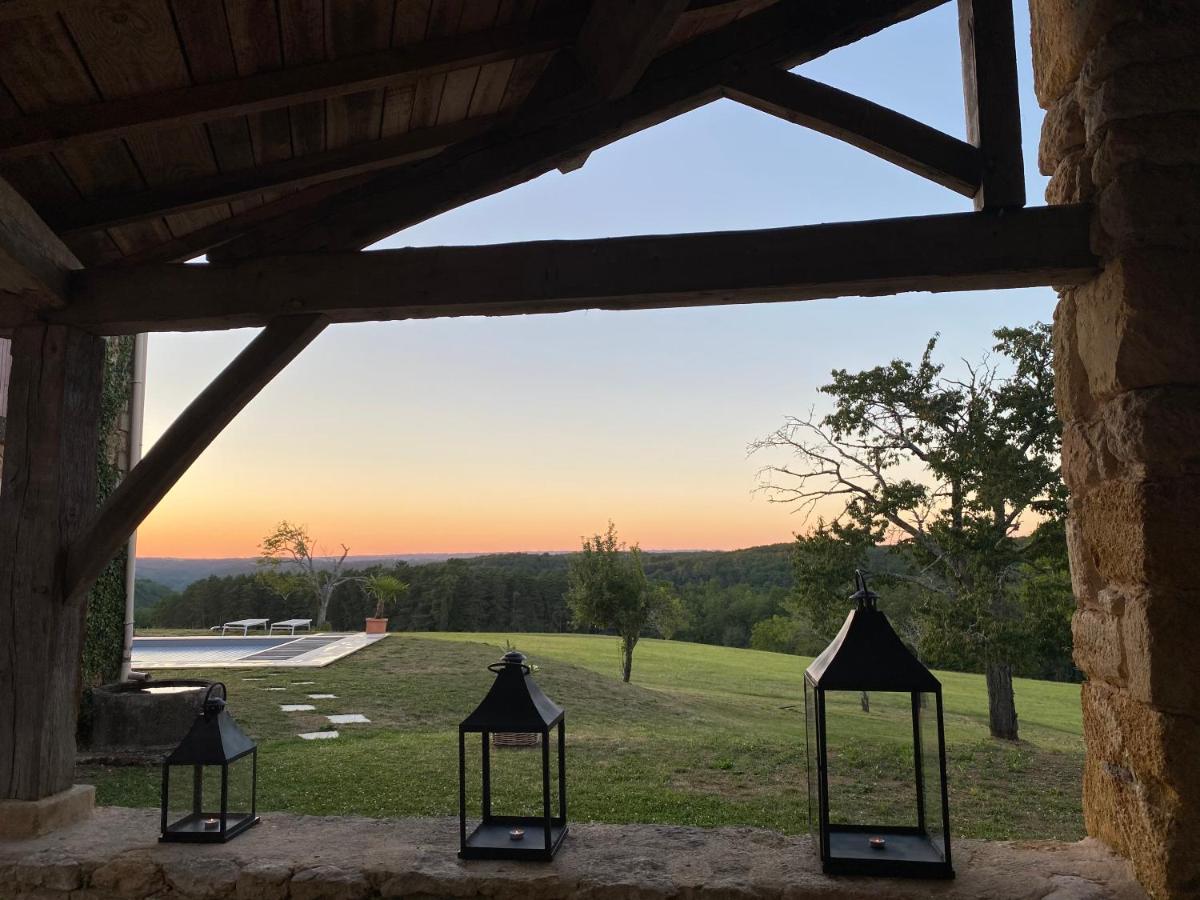 Domaine De Cazal - Gite 2 Pers Avec Piscine Au Coeur De 26 Hectares De Nature Preservee Saint-Cyprien (Dordogne) Exterior foto