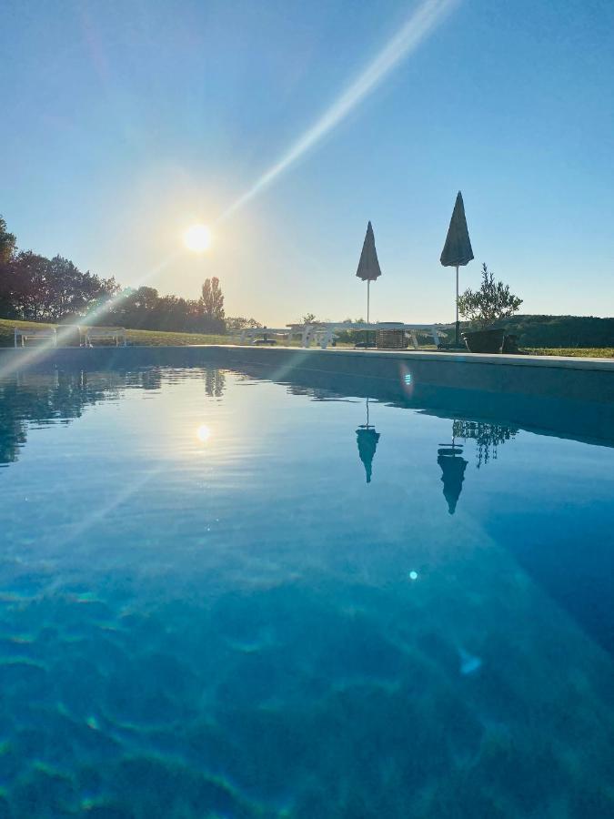 Domaine De Cazal - Gite 2 Pers Avec Piscine Au Coeur De 26 Hectares De Nature Preservee Vila Saint-Cyprien  Exterior foto